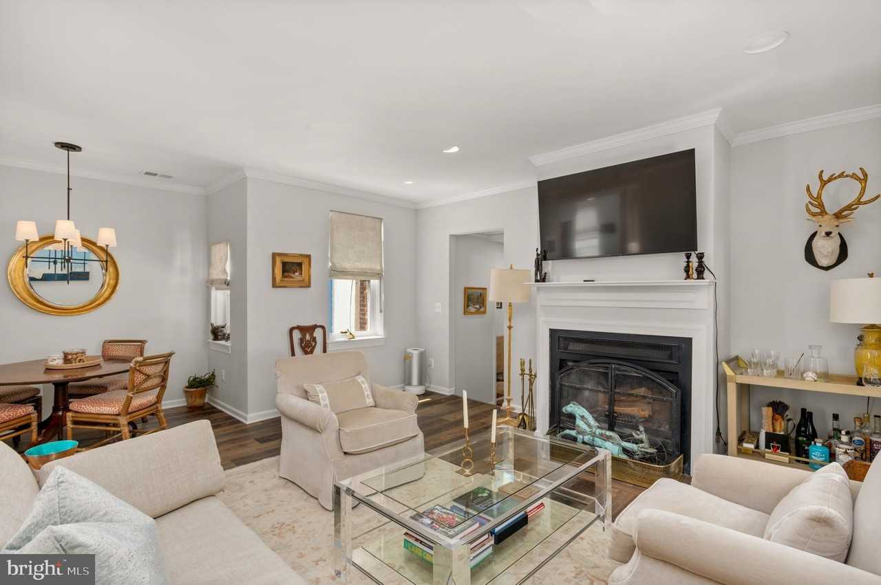 2736 P St Nw - Photo 7 of 12