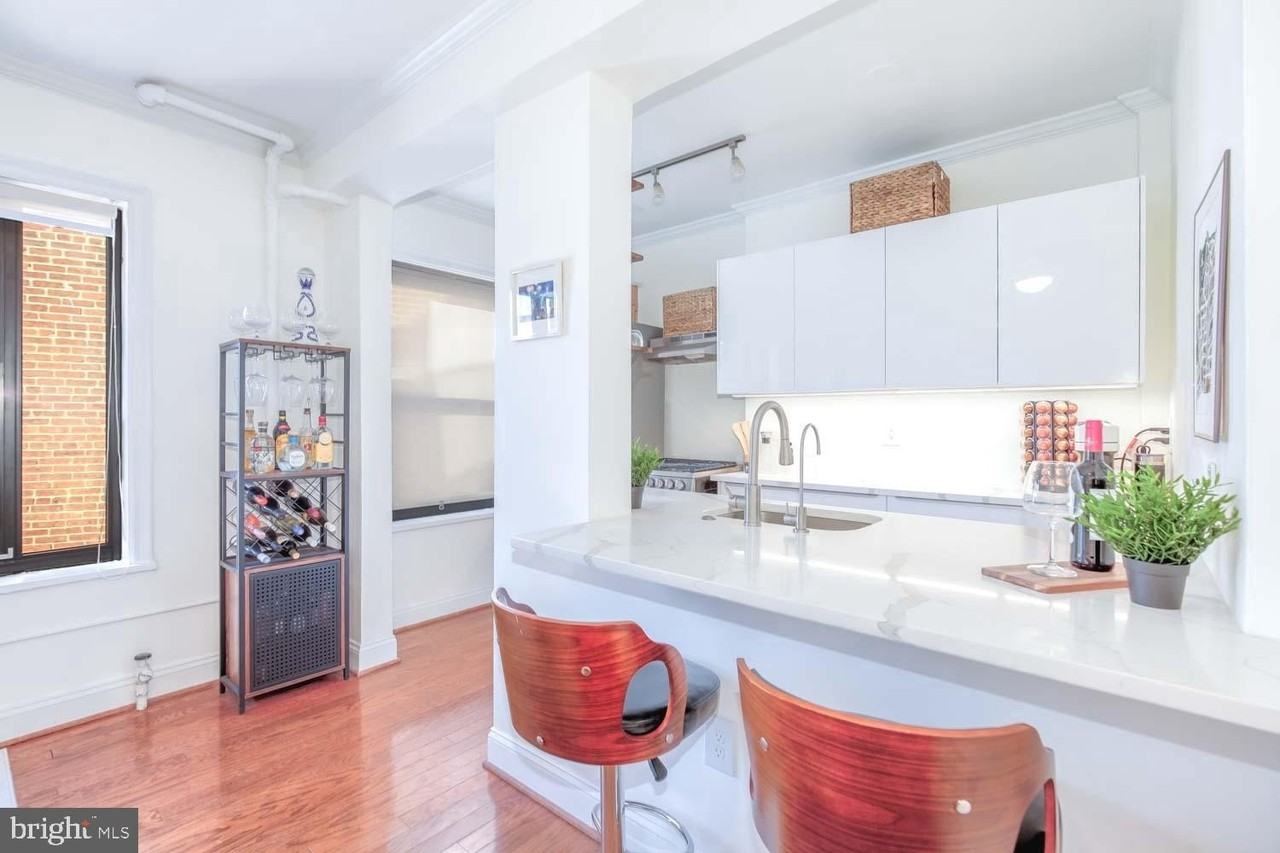 2100 19th St Nw Apt 701 #701 - Photo 7 of 24