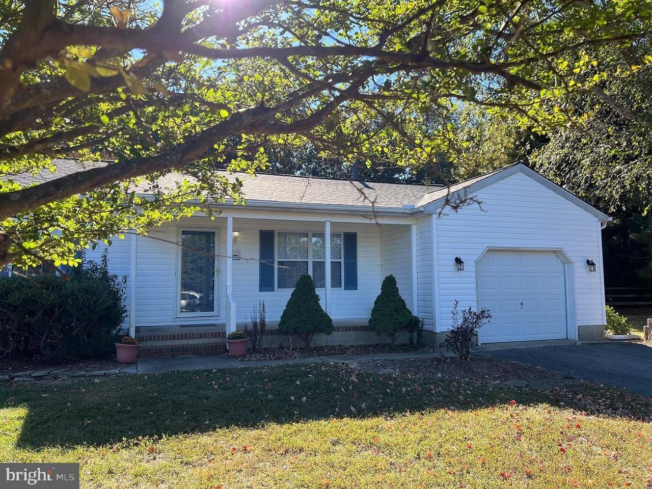 4 Margate Ct - Photo 2 of 19