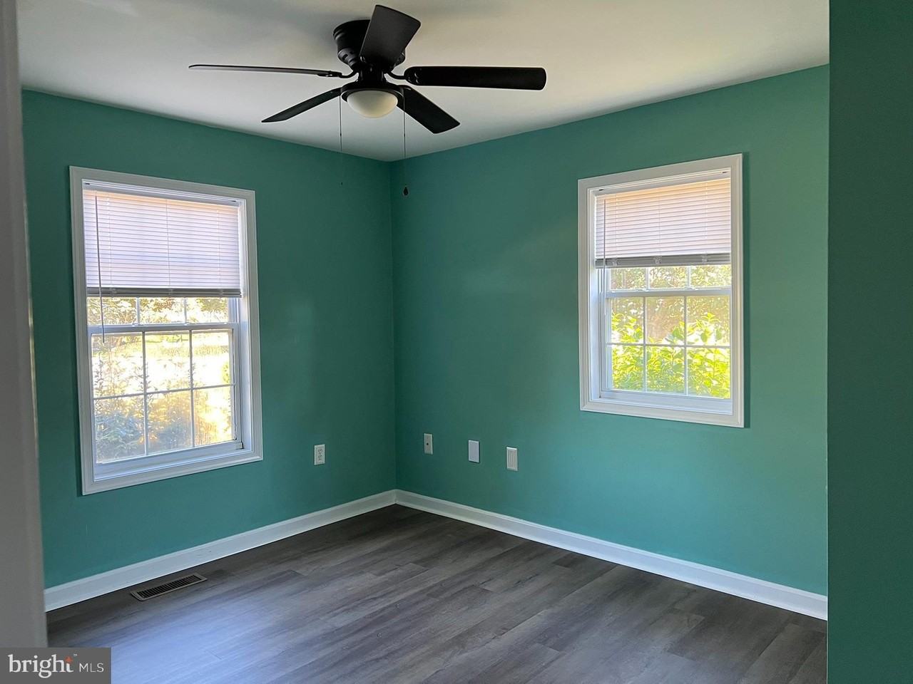 4 Margate Ct - Photo 7 of 19