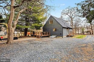 85 Railroad Ave - Photo 1 of 1