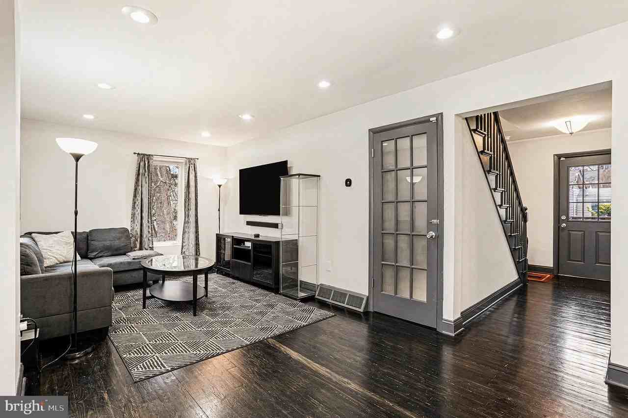 85 Railroad Ave - Photo 3 of 28