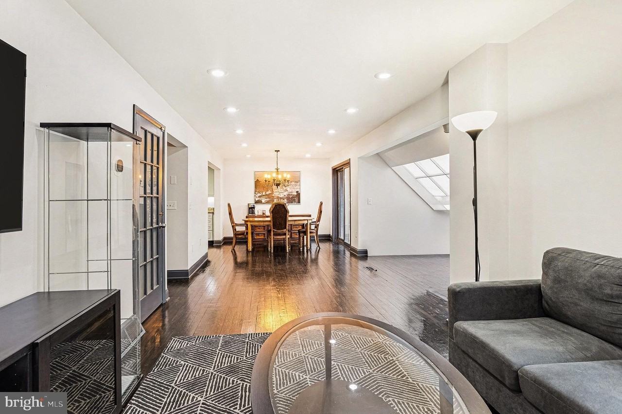 85 Railroad Ave - Photo 5 of 28