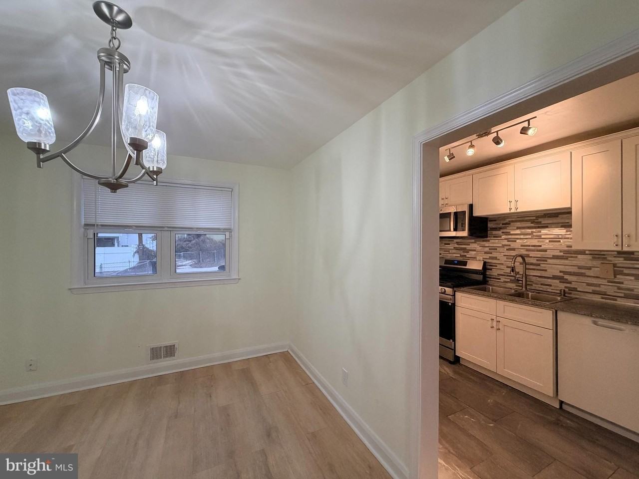 1262 Halstead Rd - Photo 5 of 12