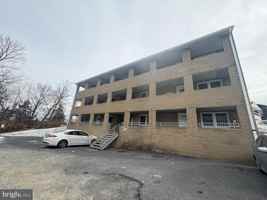 featured image of 1056 Dual Pl Apt 7 #7