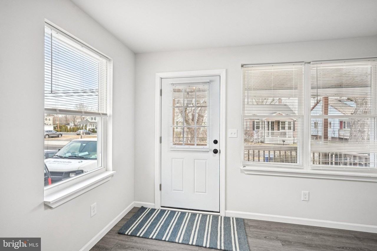 7 E Cohawkin Rd - Photo 2 of 29