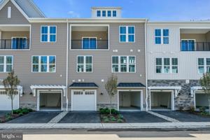 featured image of 8102 Donatello Dr