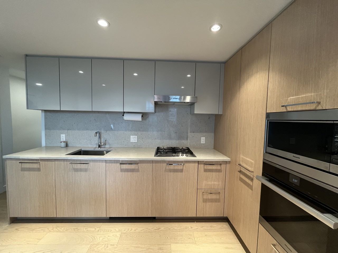 8160 McMyn Way #1100 - Photo 7 of 17