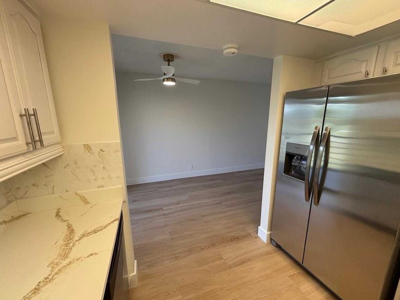 Oak Terrace Dr - Photo 7 of 10