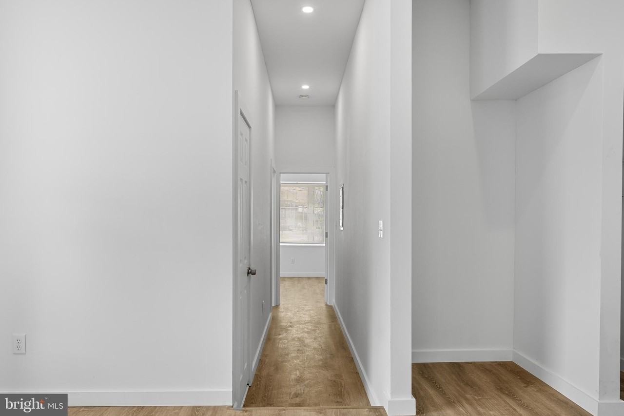 2652 Bridge St - Photo 4 of 18