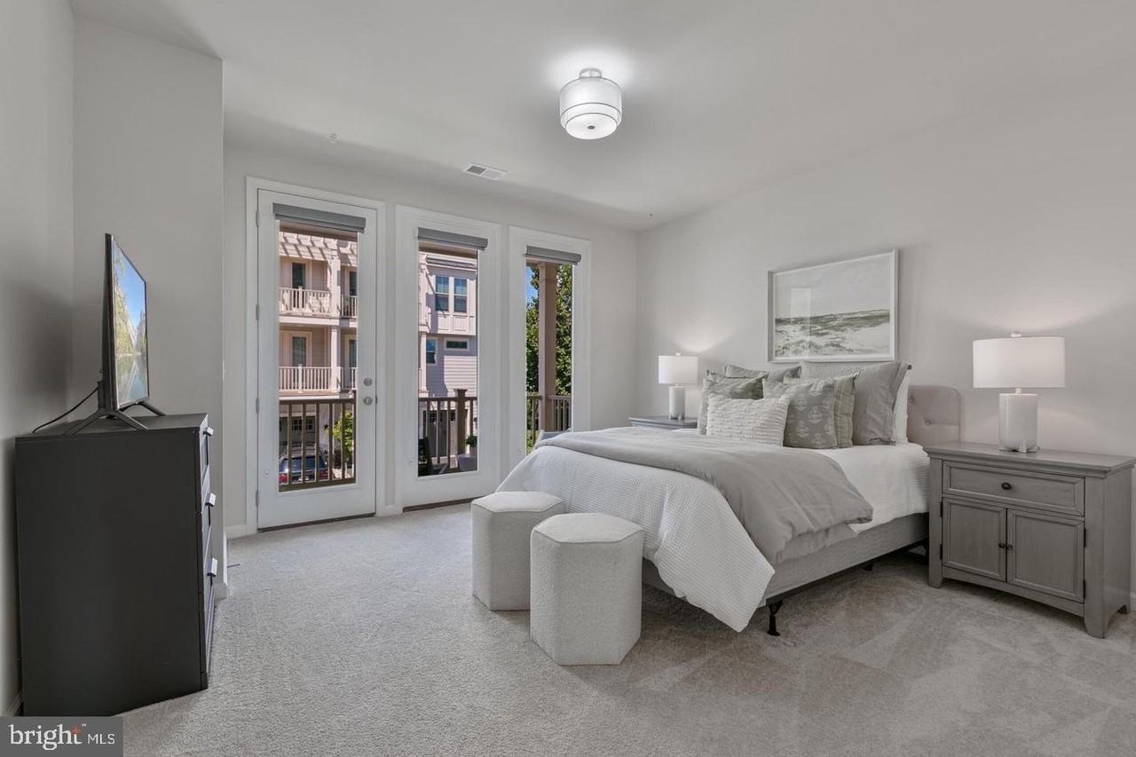 1008 Galena Ter Ne - Photo 2 of 21