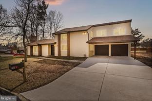 103 Farmington Ln - Photo 1 of 1