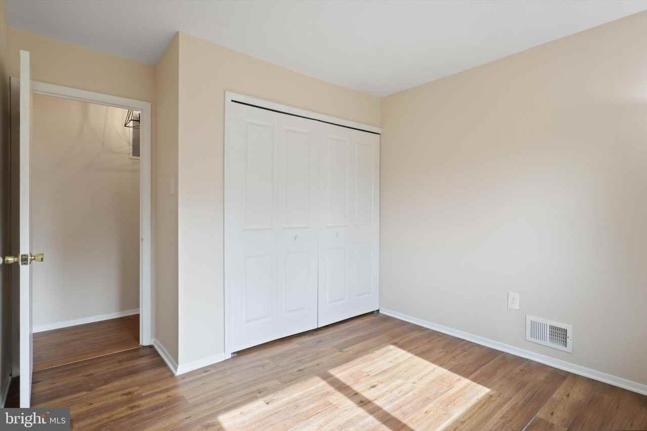 103 Farmington Ln - Photo 4 of 42