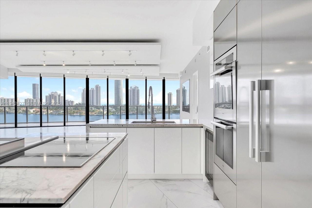 5500 Island Estates Drive - Photo 2 of 25