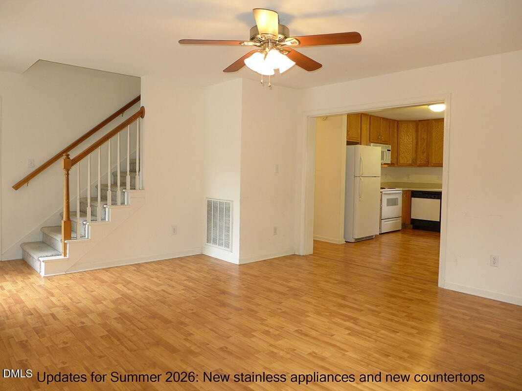 308 Davie Rd - Photo 4 of 21