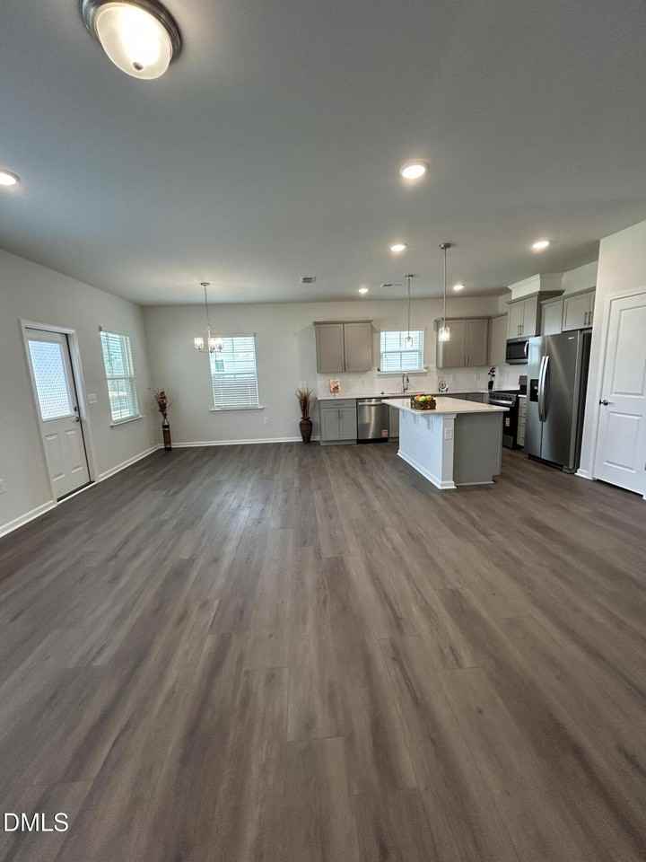 361 Broomside Ave - Photo 7 of 21