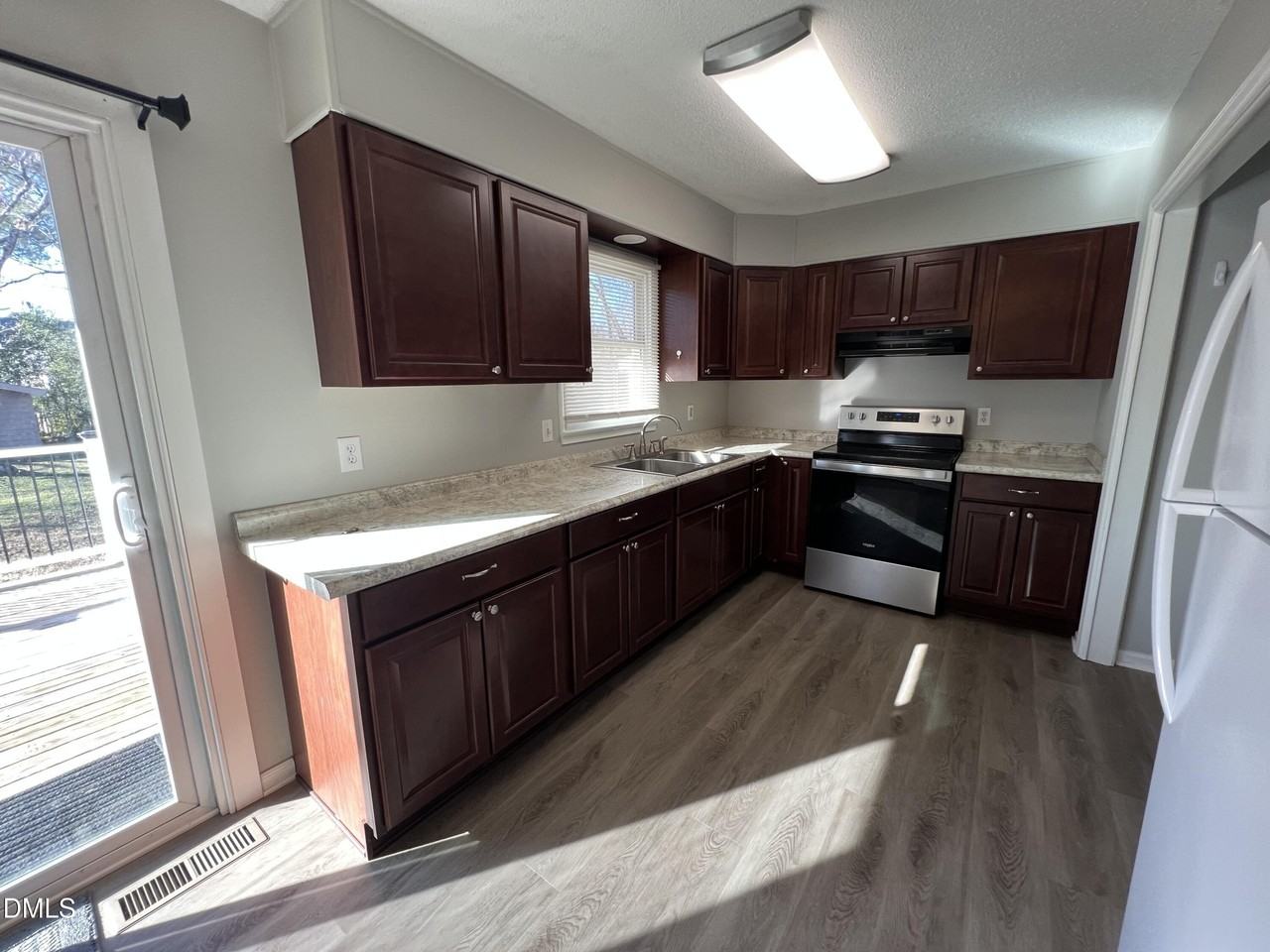 416 Culvert St - Photo 6 of 29