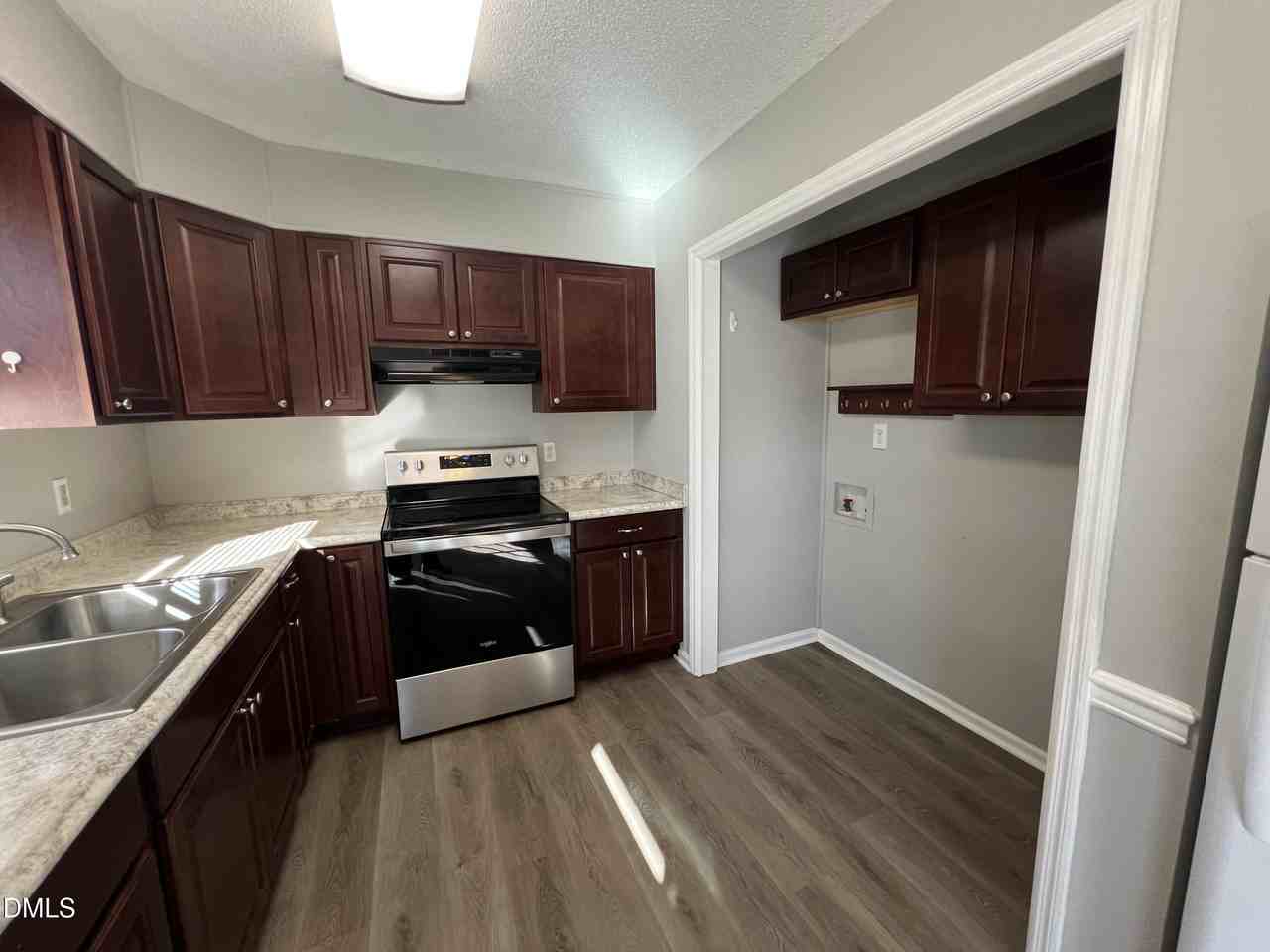 416 Culvert St - Photo 7 of 29