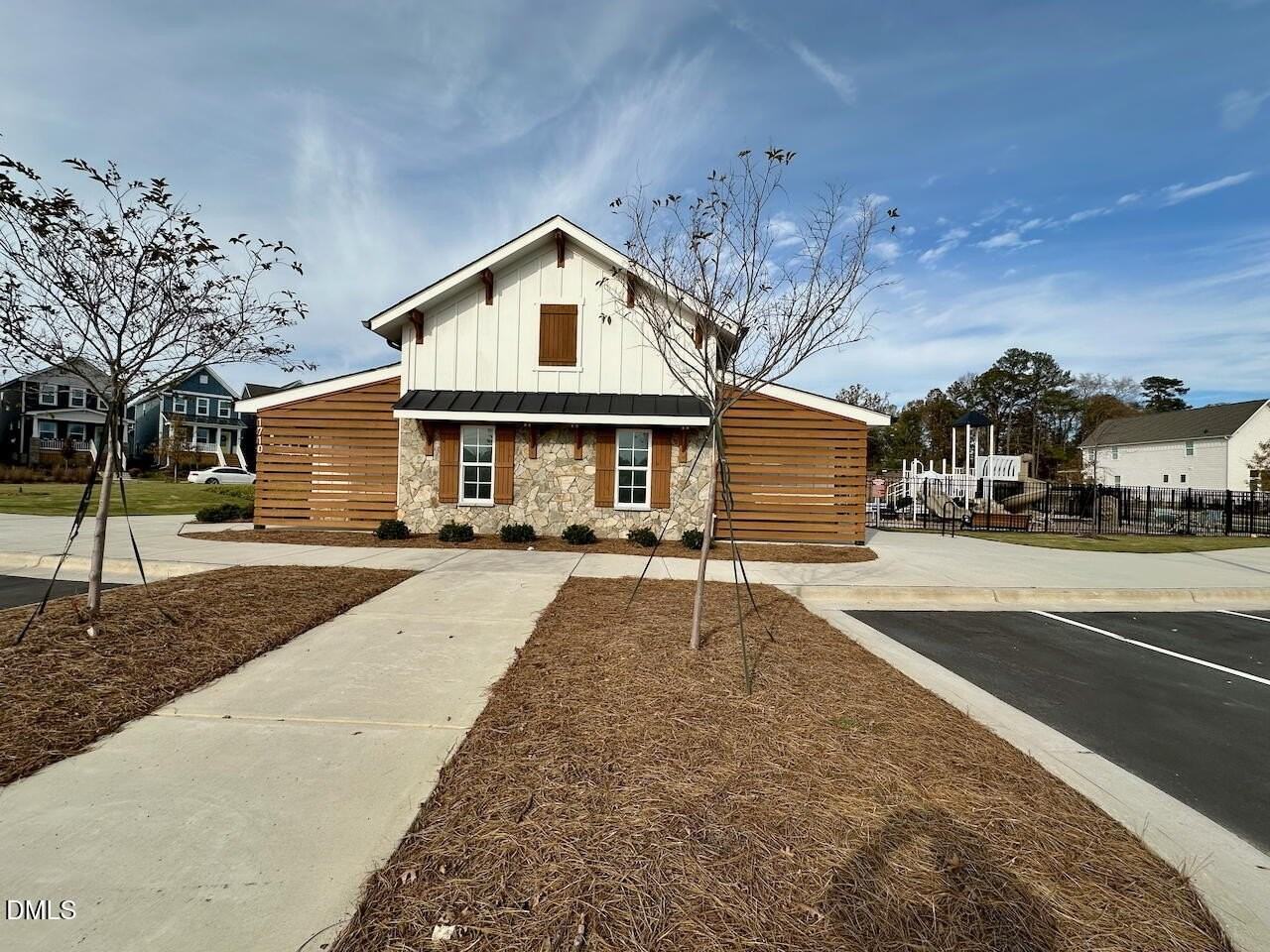 1658 Piney Falls Dr - Photo 4 of 35