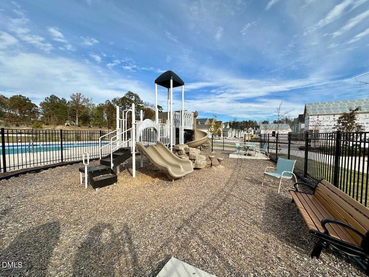 1658 Piney Falls Dr - Photo 5 of 35