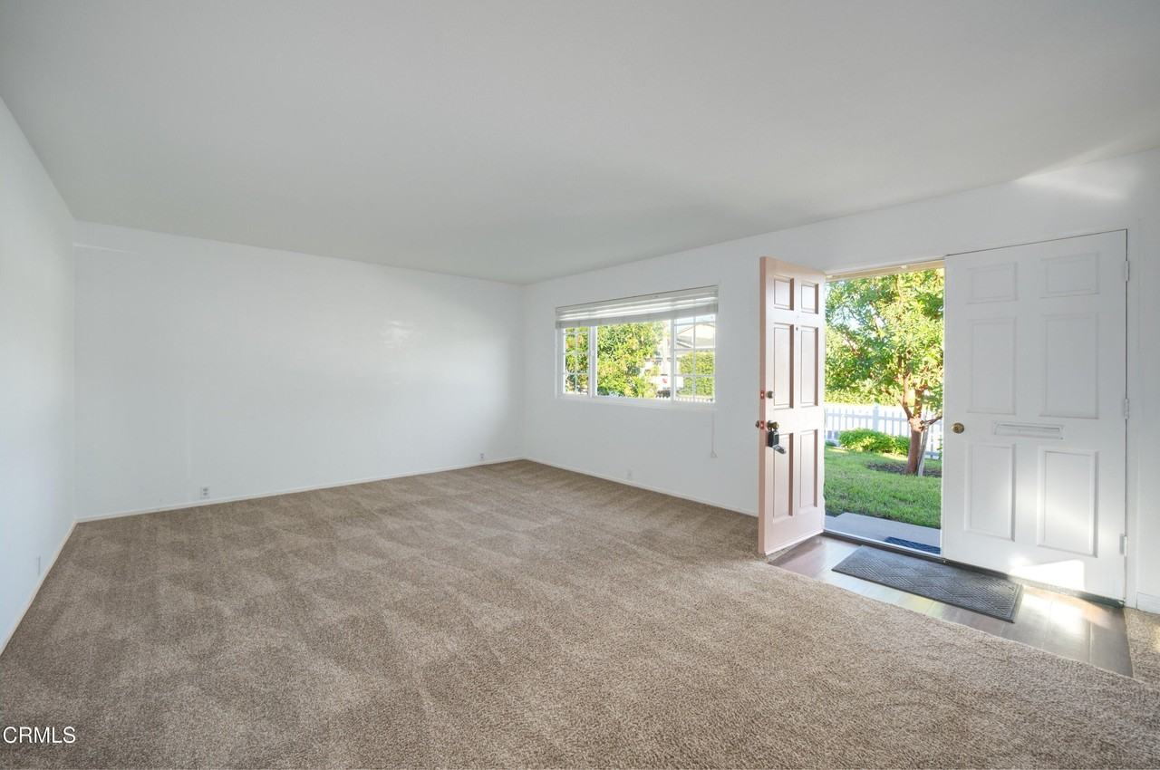 921 N M St - Photo 3 of 14