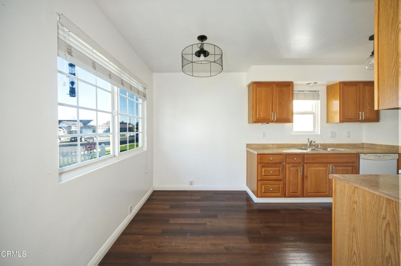 921 N M St - Photo 4 of 14