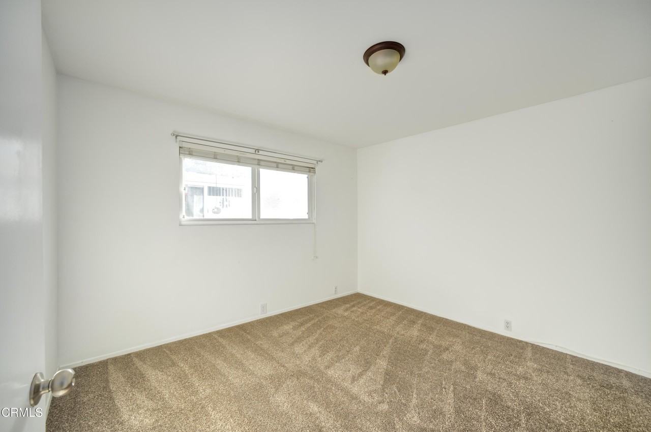 921 N M St - Photo 7 of 14