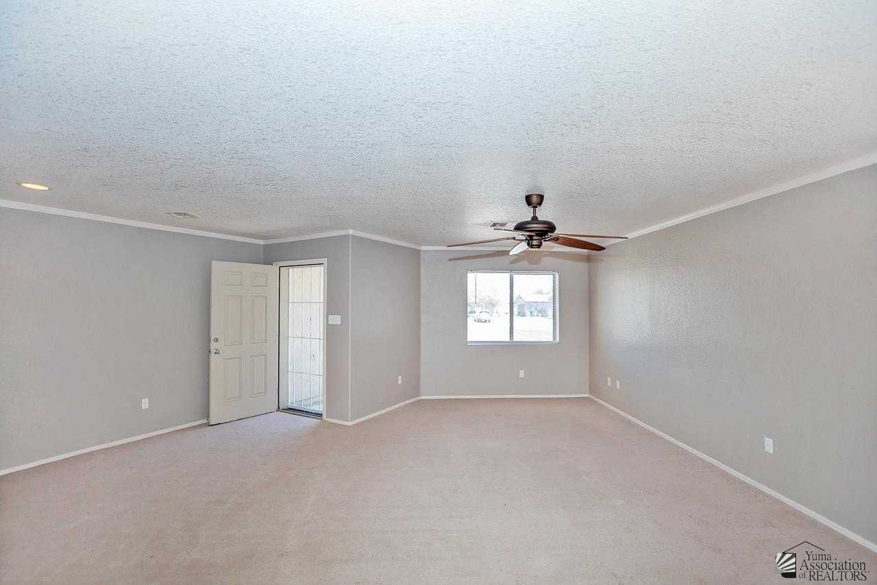 10490 S Typhoon Ave - Photo 6 of 22