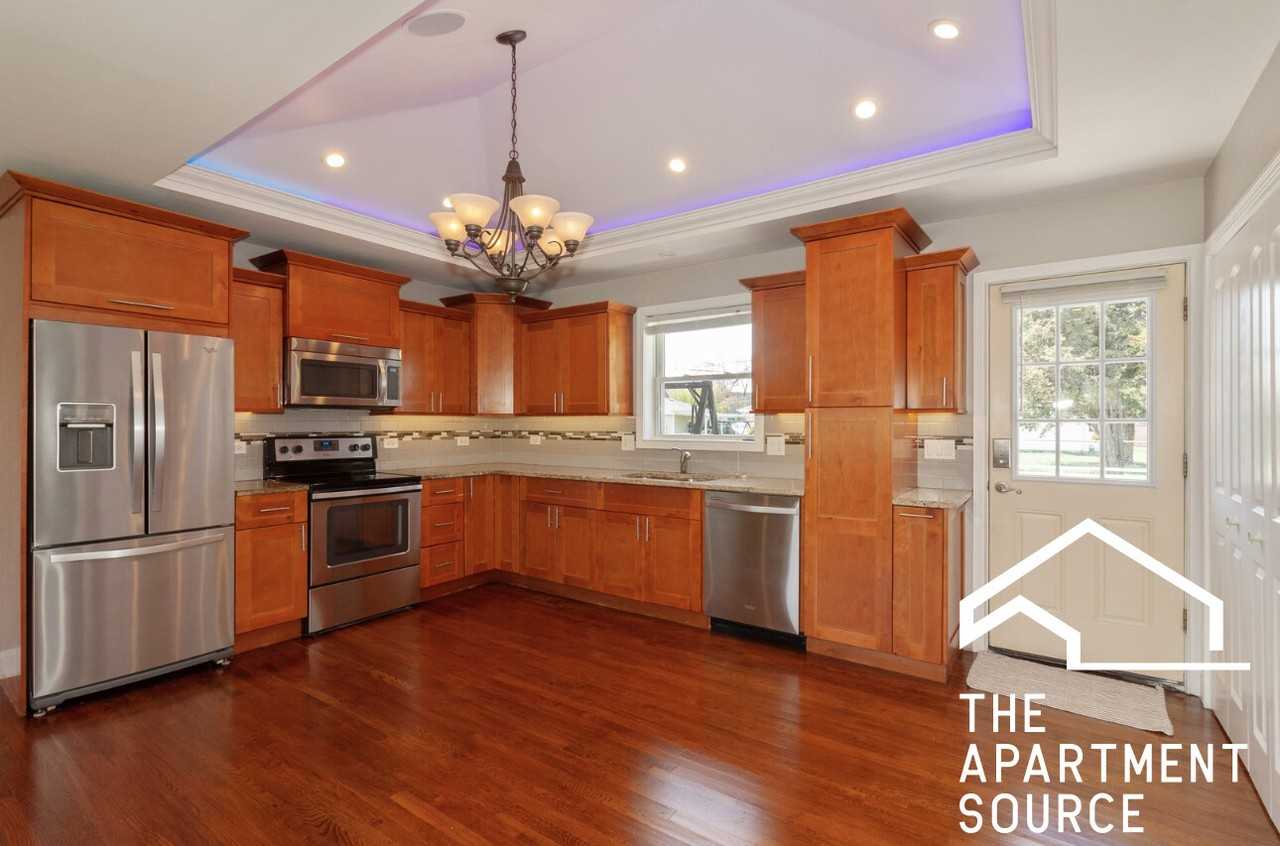 8108 S 85th Ave #SFH - Photo 2 of 17