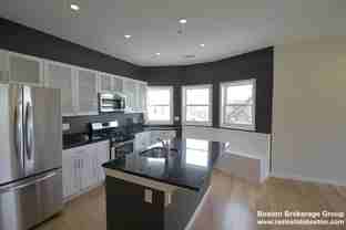 17 Ashley St #3 - Photo 1 of 1