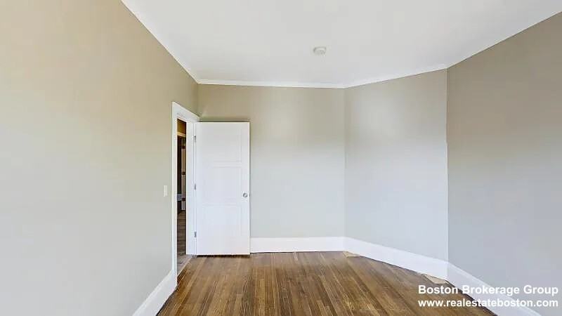 20 Ashley St #3 - Photo 7 of 13