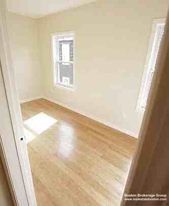 17 Ashley St #1 - Photo 3 of 8