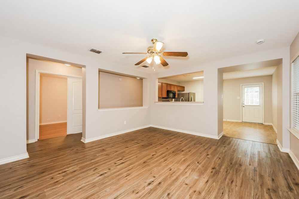 1172 Tomahawk Dr - Photo 5 of 17