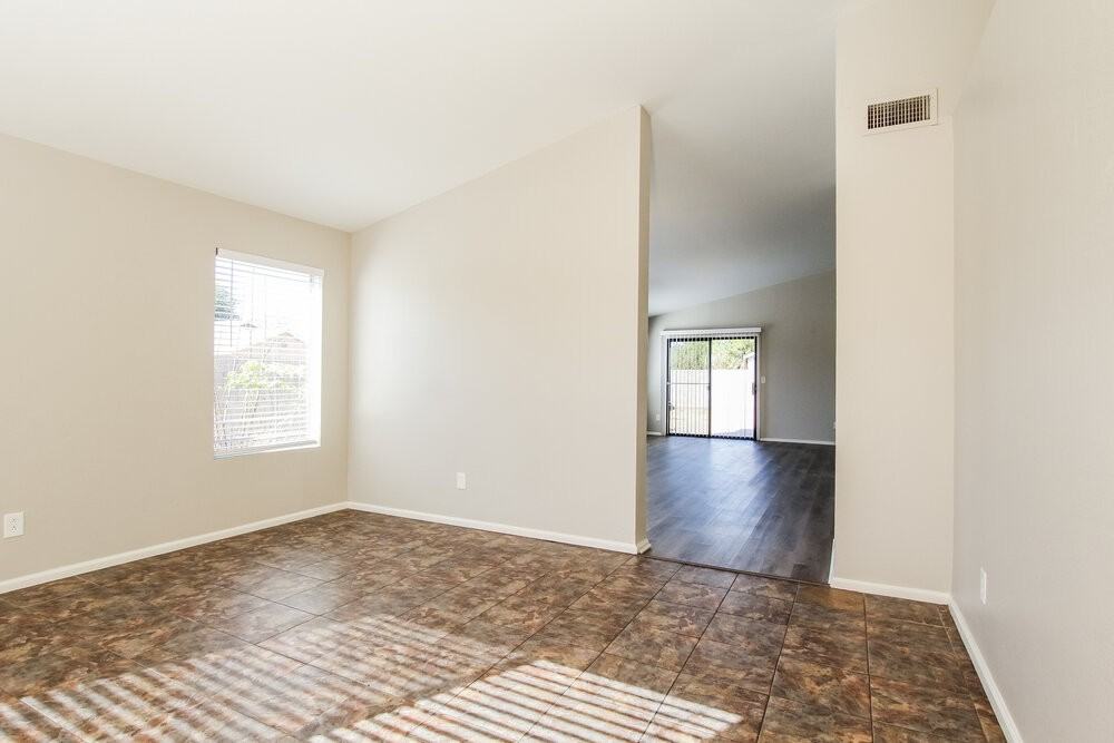 3154 W Via Montoya Dr - Photo 3 of 16