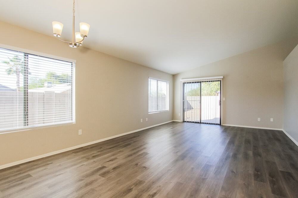 3154 W Via Montoya Dr - Photo 6 of 16