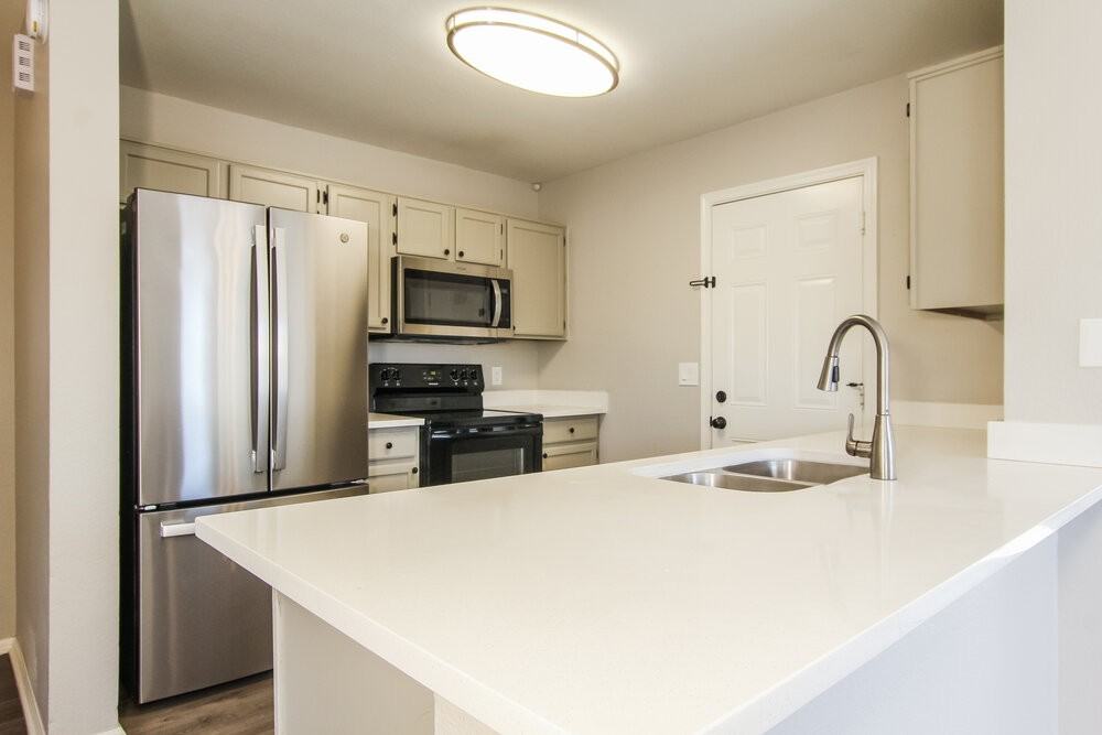 3154 W Via Montoya Dr - Photo 7 of 16