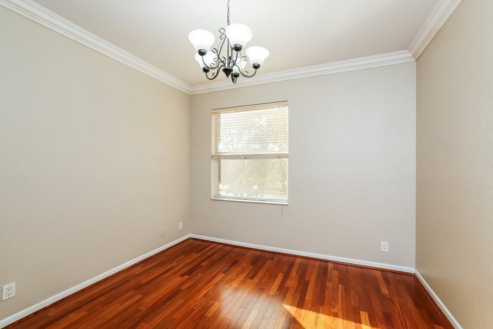 5293 Sancerre Cir - Photo 5 of 17