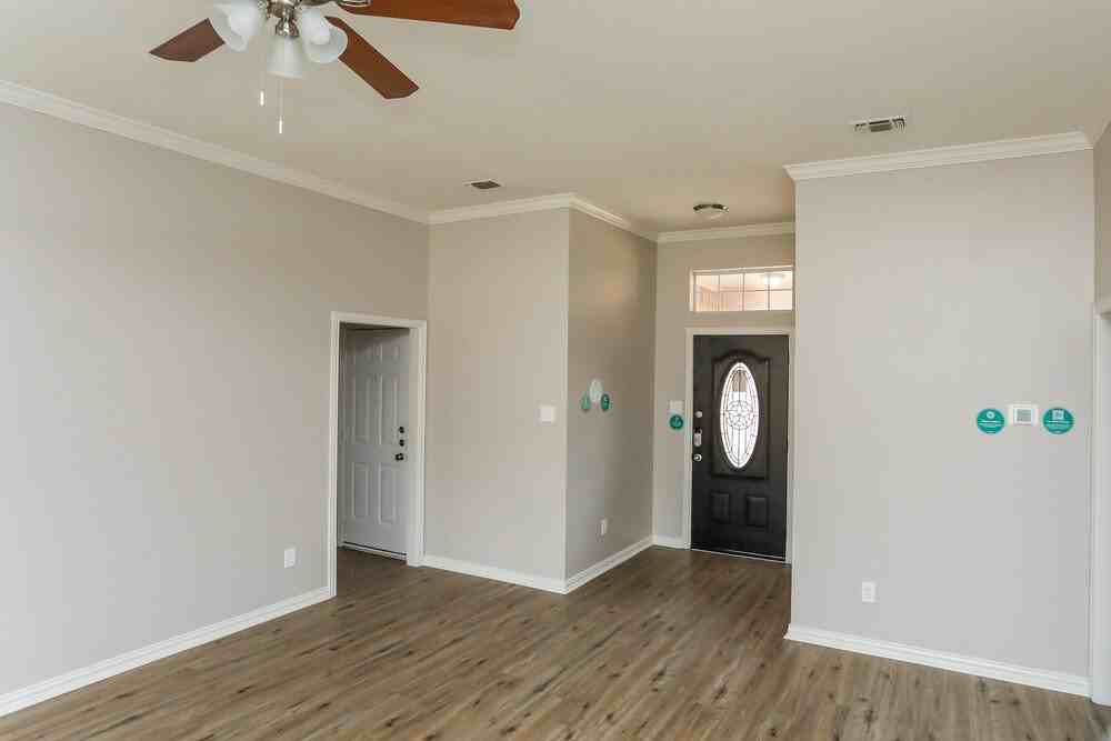 211 Brookhaven Cir - Photo 4 of 17