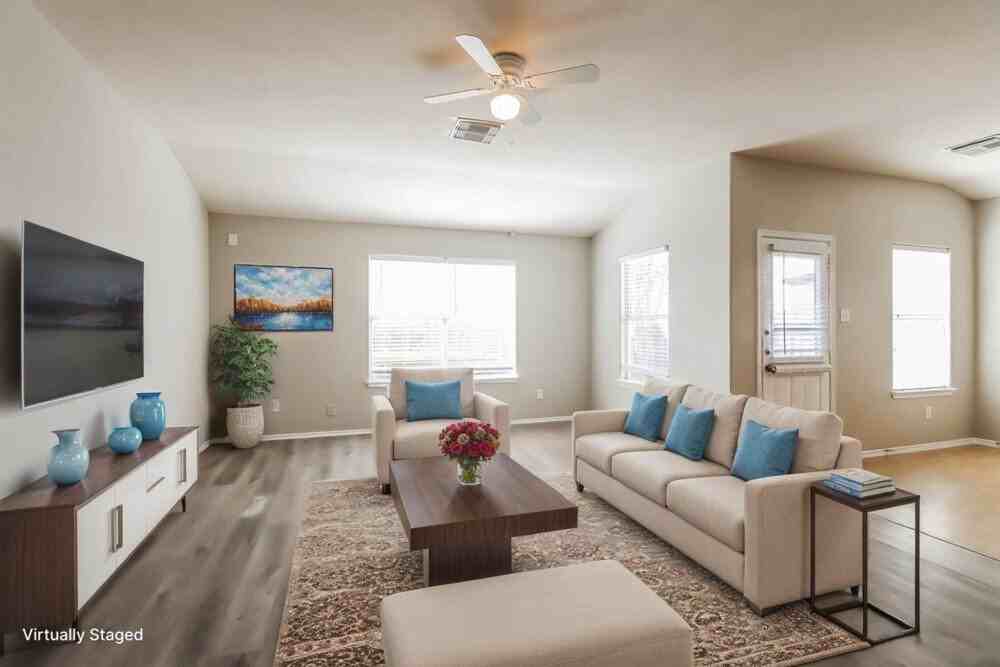 214 Kestrel Ln - Photo 3 of 19