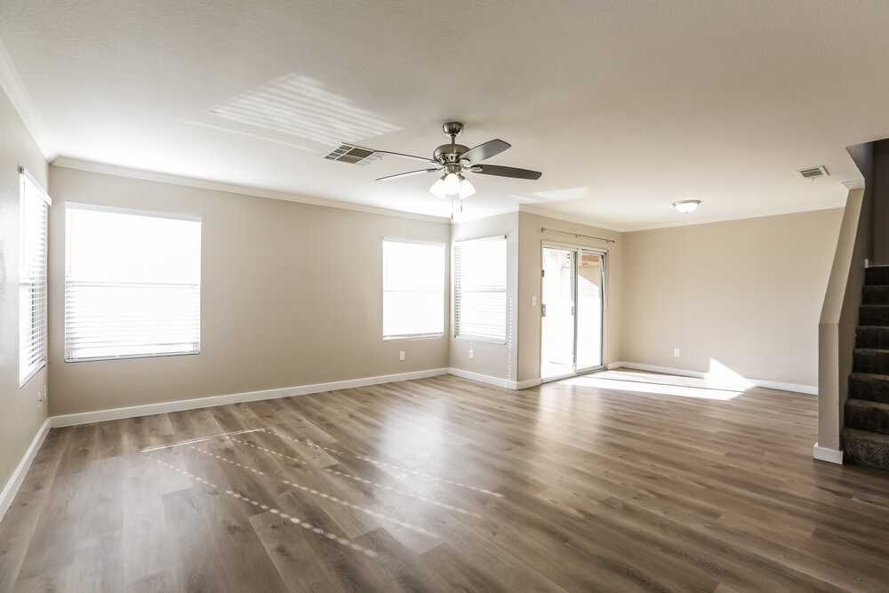 6373 Rose Tree Ln - Photo 4 of 17