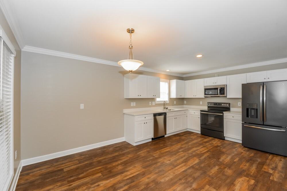 117 Lakeside Ct - Photo 6 of 17