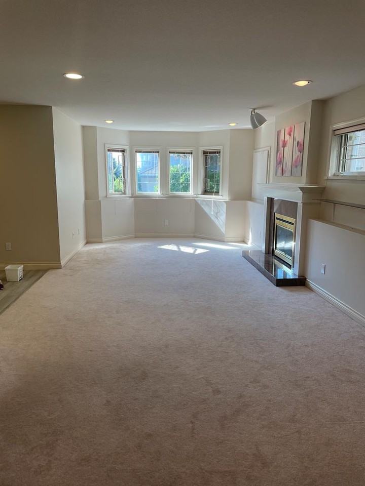 Park Row - Photo 4 of 8