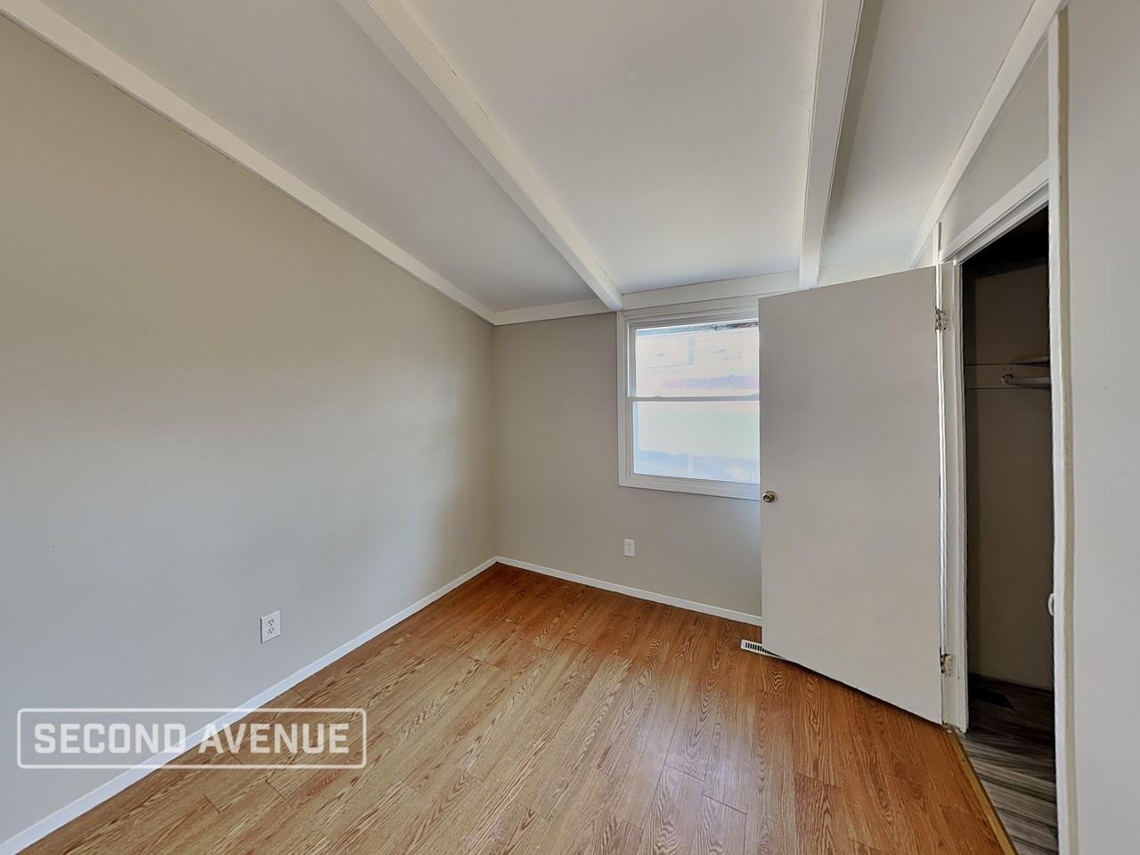 4007 E 45th St - Photo 6 of 20