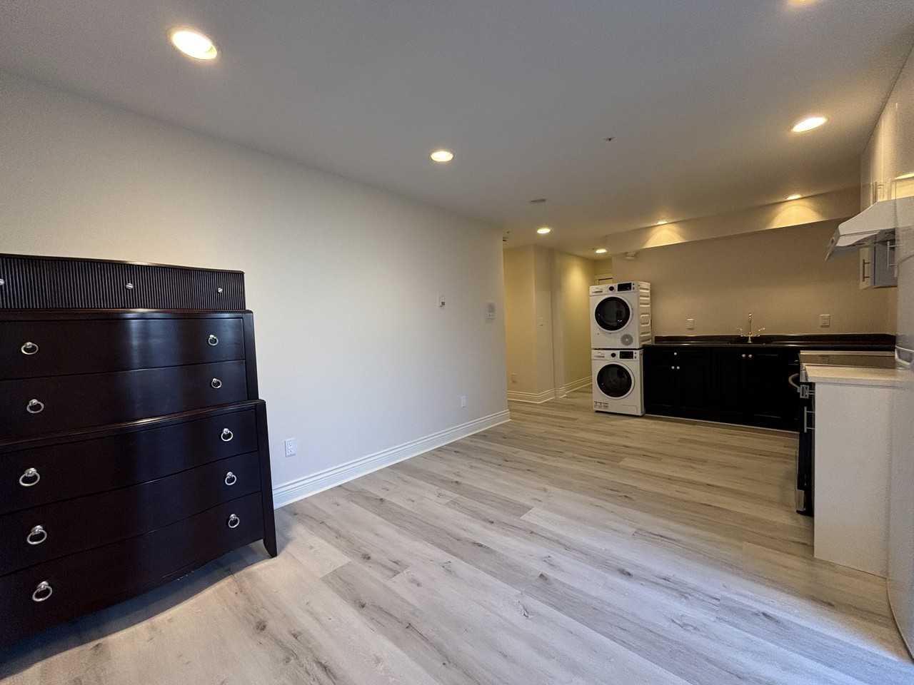 2955 22nd Street - Photo 7 of 9