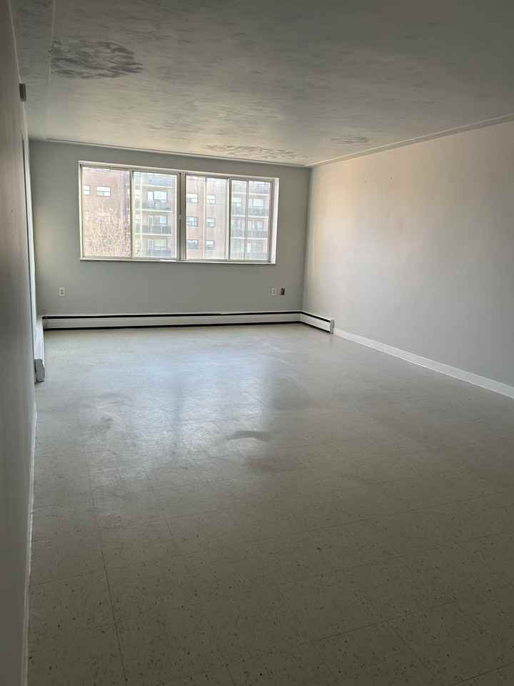 2393 New Street - Photo 3 of 12