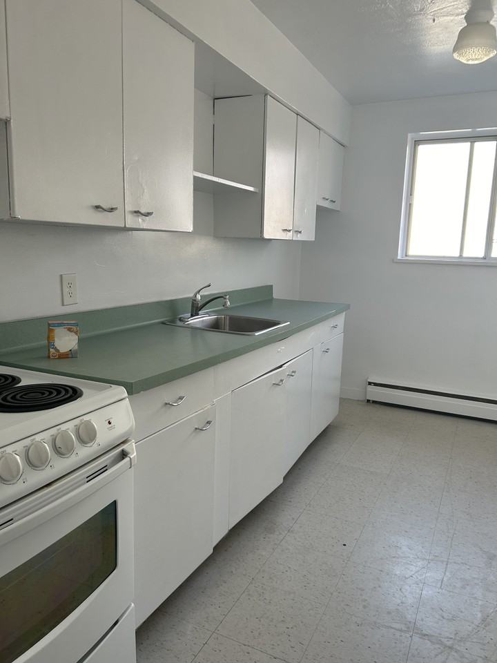 2393 New Street - Photo 4 of 12