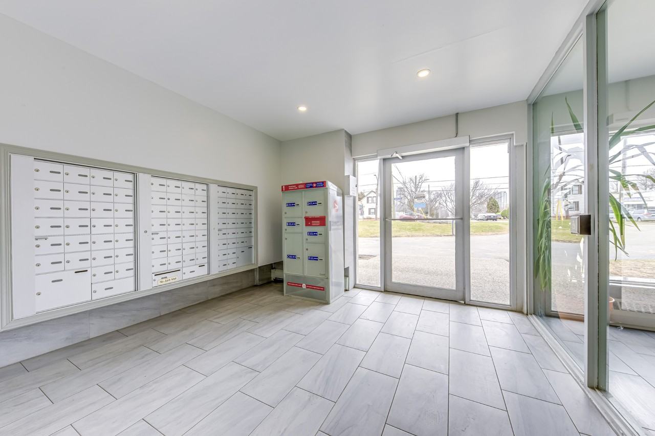 Victoria Park Tower & Imperial Tower Apartments - Photo 5 of 23