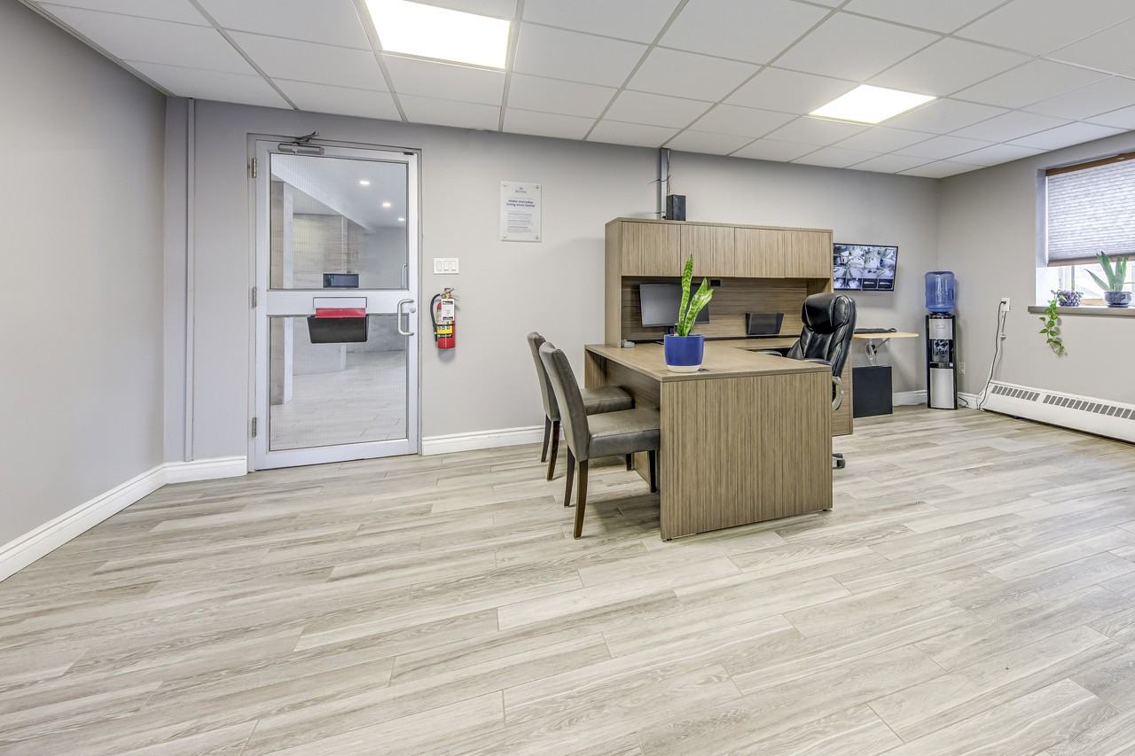 Victoria Park Tower & Imperial Tower Apartments - Photo 7 of 23