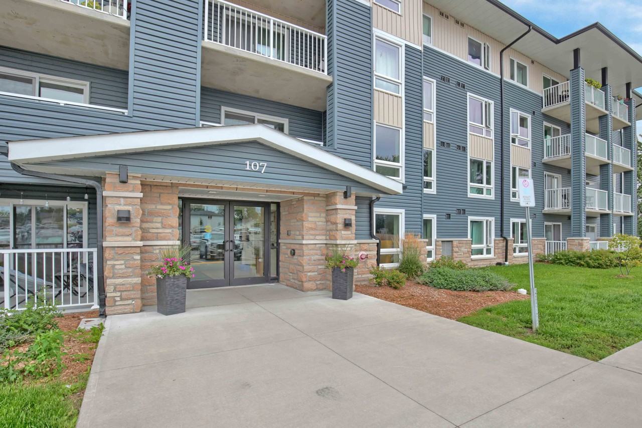 Ridgeway Suites Apartments - Photo 3 of 25