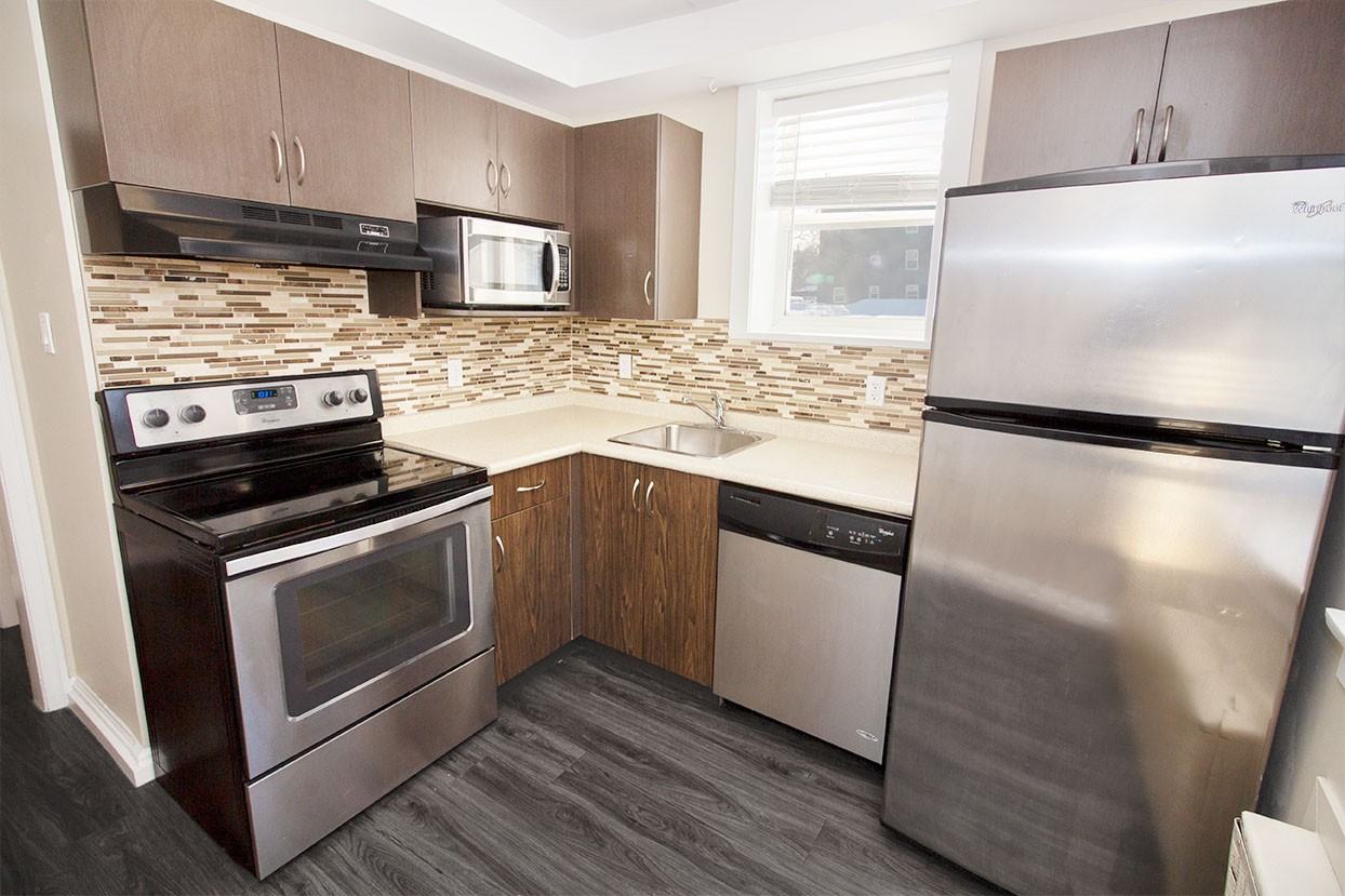 315 Marion Street - Photo 3 of 25